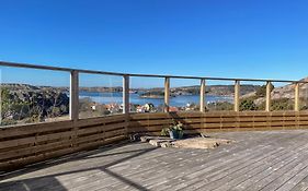 Seafront With Terrific View By Ajf Dream Living